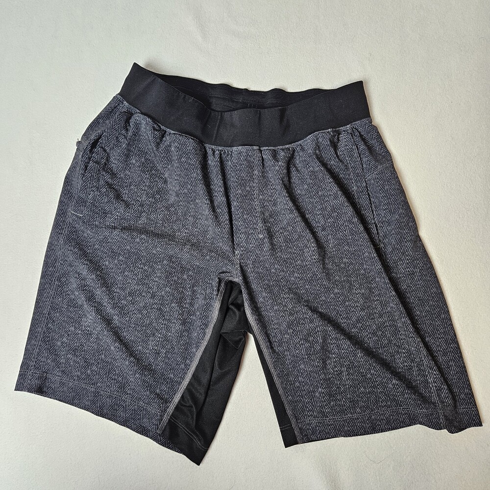 Lululemon THE Shorts Mens Gray Elastic Stretch Drawstring Unlined Medium